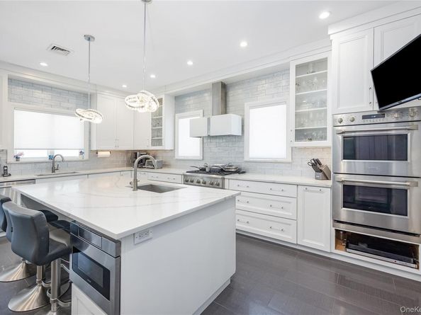 190-22 Nero Avenue, Hollis NY 11423