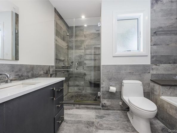 190-22 Nero Avenue, Hollis NY 11423