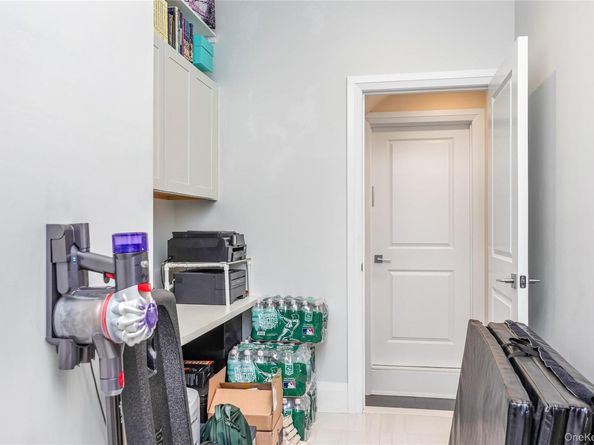 190-22 Nero Avenue, Hollis NY 11423