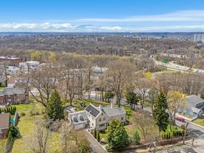 191 Dunwoodie Street, Yonkers NY 10704