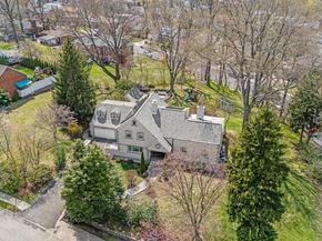 191 Dunwoodie Street, Yonkers NY 10704