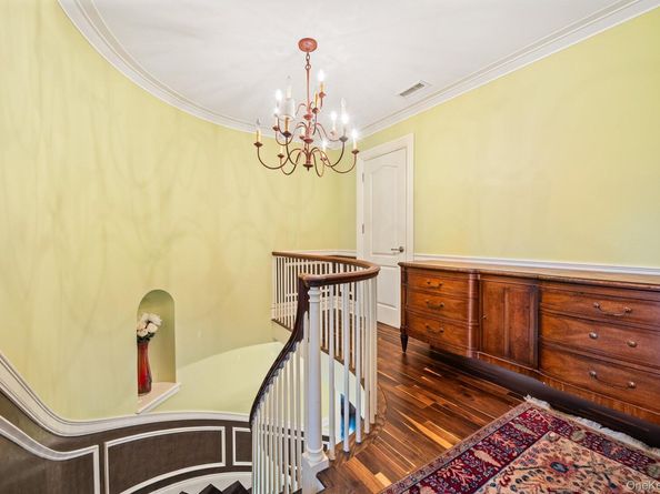 191 Dunwoodie Street, Yonkers NY 10704