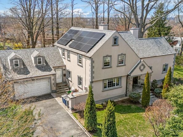 191 Dunwoodie Street, Yonkers NY 10704