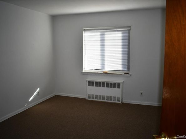 158-04 84 Road, Jamaica Hills NY 11432
