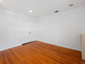 92-40 245th Street, Floral Park NY 11001