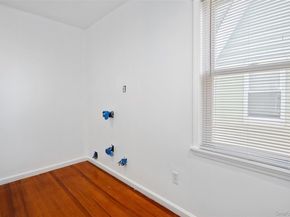 92-40 245th Street, Floral Park NY 11001