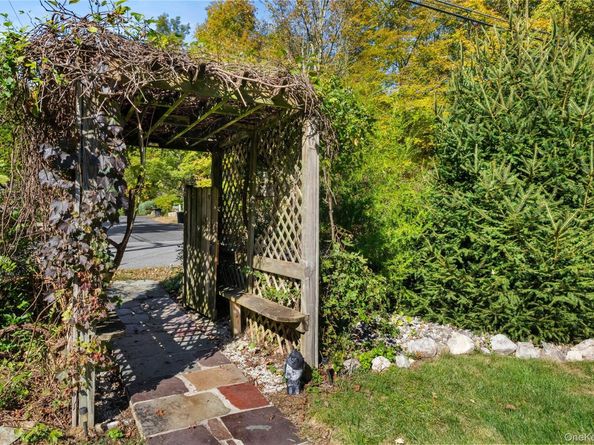 1645 Amazon Road 1645, Mohegan Lake NY 10547
