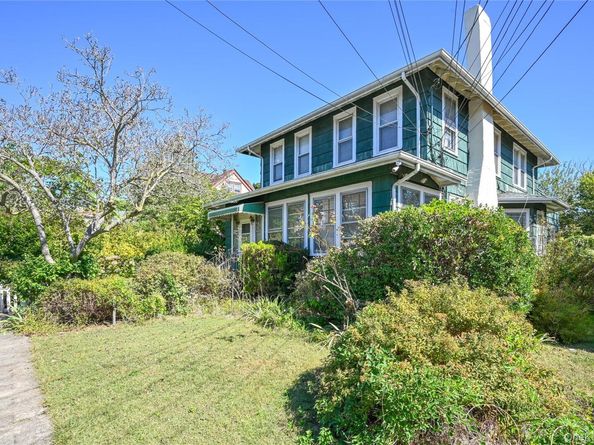 598 Beach 19th Street, Far Rockaway NY 11691