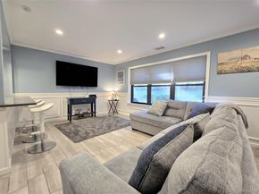 115 Bailey Court 115, Middle Island NY 11953