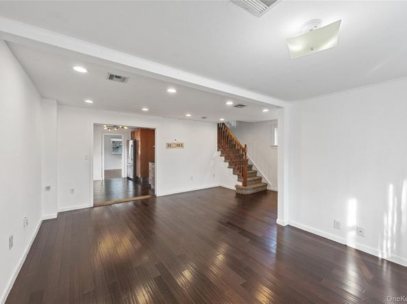 187 Botsford Street, Hempstead NY 11550