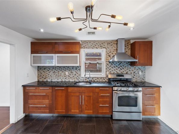 187 Botsford Street, Hempstead NY 11550