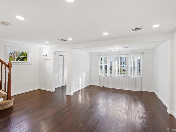 187 Botsford Street, Hempstead NY 11550