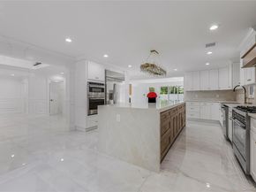 15 Southwick Court, Plainview NY 11803