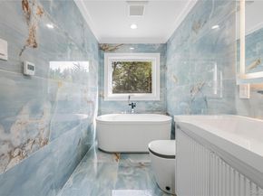 15 Southwick Court, Plainview NY 11803