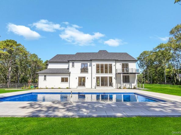 19 Carman Road, Dix Hills NY 11746