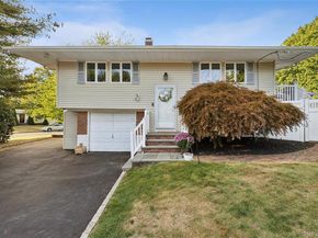 19 Partridge Lane, East Setauket NY 11733