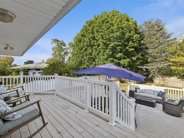 19 Partridge Lane, East Setauket NY 11733
