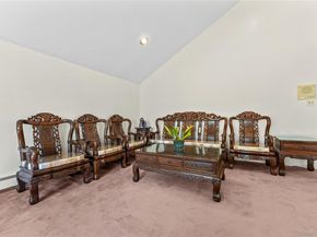 6 Clearmeadow Lane, Woodbury NY 11797