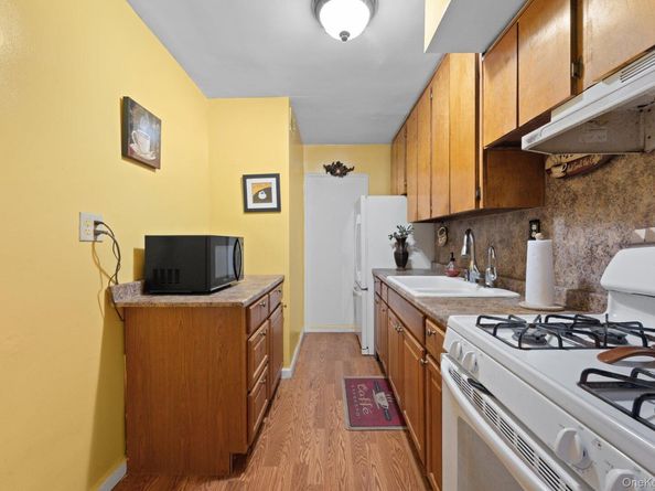 88-25 155 Avenue 2B, Howard Beach NY 11414