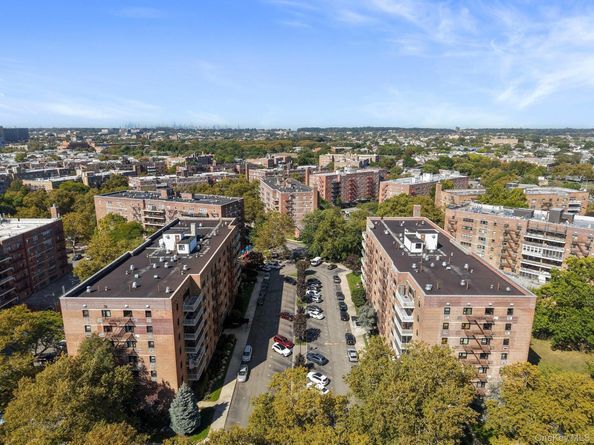 88-25 155 Avenue 2B, Howard Beach NY 11414