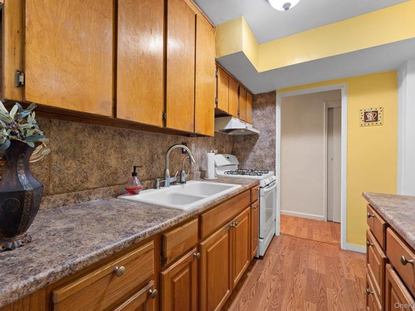 88-25 155 Avenue 2B, Howard Beach NY 11414