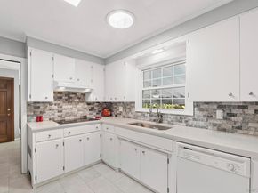 16 Primrose Lane, Aquebogue NY 11931