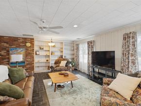 16 Primrose Lane, Aquebogue NY 11931
