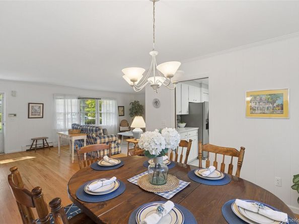 16 Primrose Lane, Aquebogue NY 11931