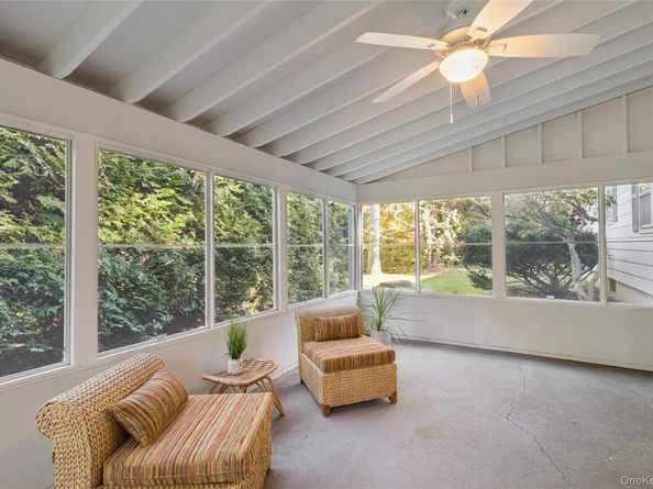 16 Primrose Lane, Aquebogue NY 11931