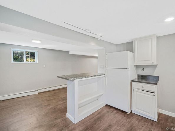2812 Sipp Avenue, Medford NY 11763