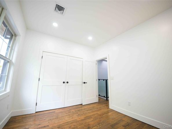 5218 Avenue M, Brooklyn NY 11234