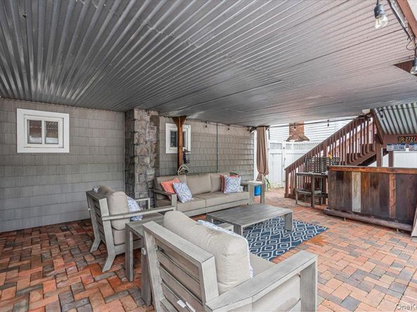 11 Fishermans Drive, Port Washington NY 11050