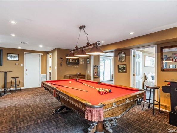 11 Fishermans Drive, Port Washington NY 11050