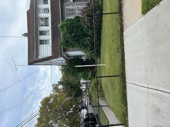 204-20 104th Avenue, Saint Albans NY 11412