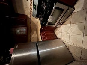 204-20 104th Avenue, Saint Albans NY 11412