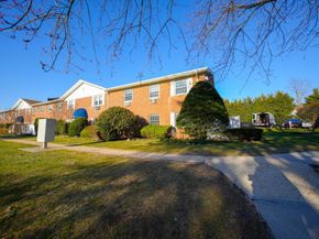 460 Old Town Road 24H, Port Jefferson Station NY 11776