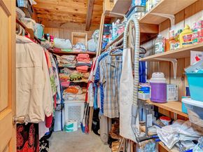 5 Victoria Drive, Hampton Bays NY 11946