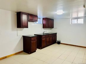 43-44 195th Street, Flushing NY 11358