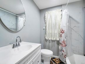 39 Andrews Avenue, Wheatley Heights NY 11798