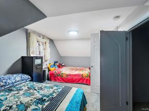 39 Andrews Avenue, Wheatley Heights NY 11798