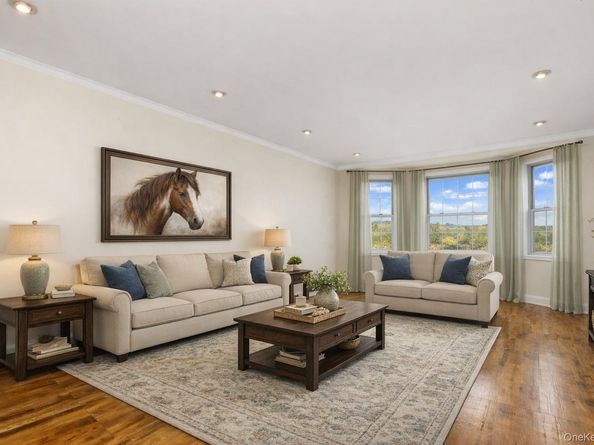 60 Pinewood Avenue 1B, Hartsdale NY 10530