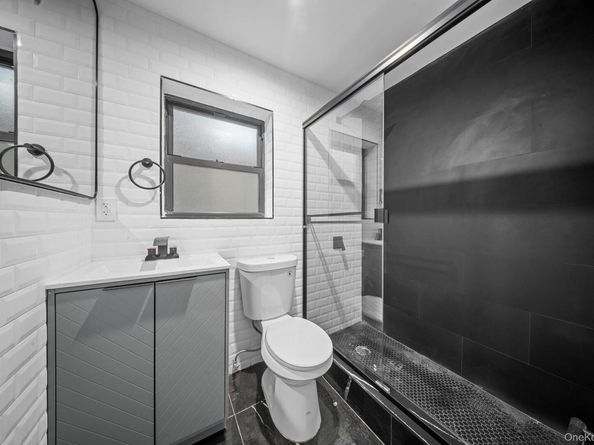 218-37 Spencer Avenue, Queens Village NY 11427