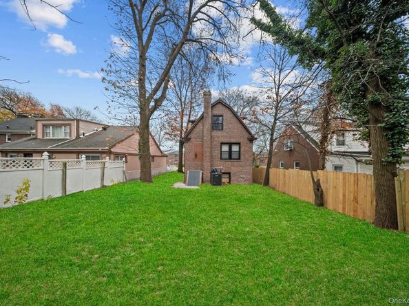 218-37 Spencer Avenue, Queens Village NY 11427