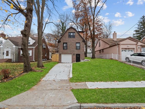 218-37 Spencer Avenue, Queens Village NY 11427