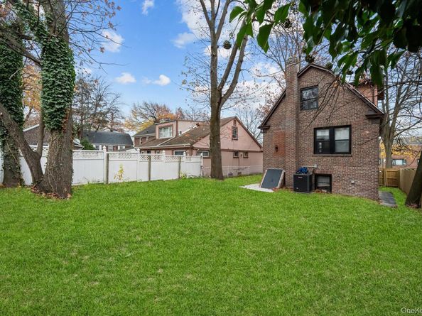 218-37 Spencer Avenue, Queens Village NY 11427