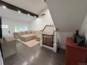 9 Sugarbush Lane, Coram NY 11727