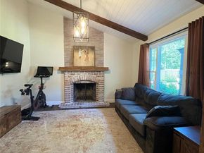 9 Sugarbush Lane, Coram NY 11727