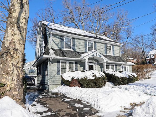 71 Beechwood Avenue, Manhasset NY 11030