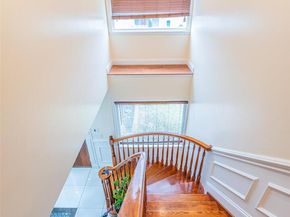 88 Elmwood Street, Plainview NY 11803