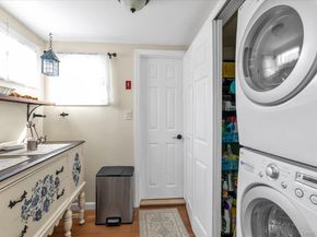 27 Edwin Court, East Rockaway NY 11518